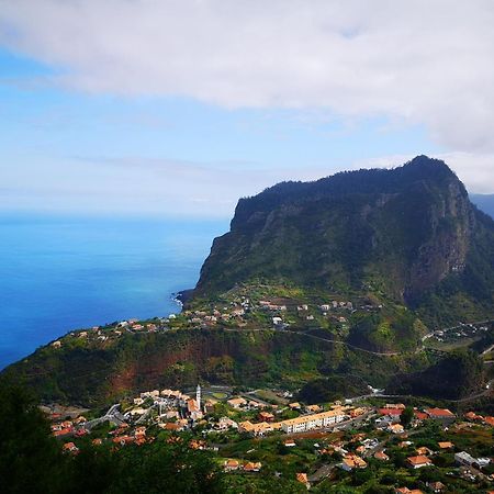 Vivenda Fortim Sao Roque Do Faial Exterior photo