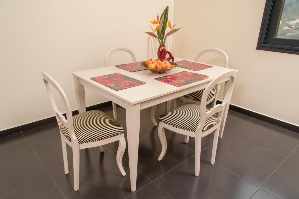 Vivenda Fortim Sao Roque Do Faial Room photo