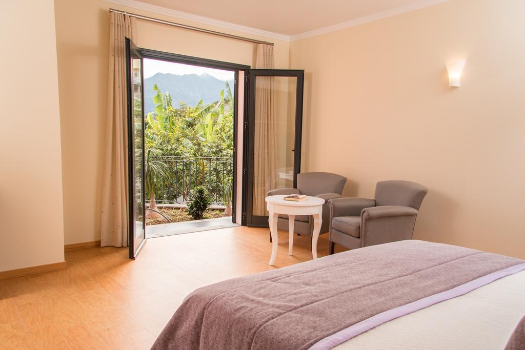 Vivenda Fortim Sao Roque Do Faial Room photo