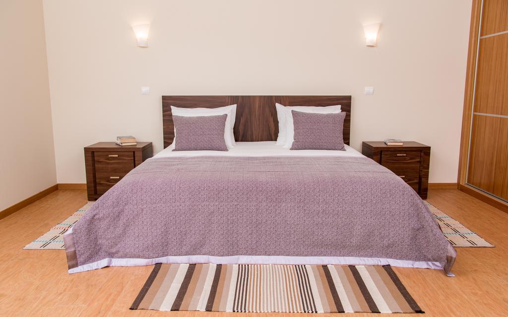 Vivenda Fortim Sao Roque Do Faial Room photo